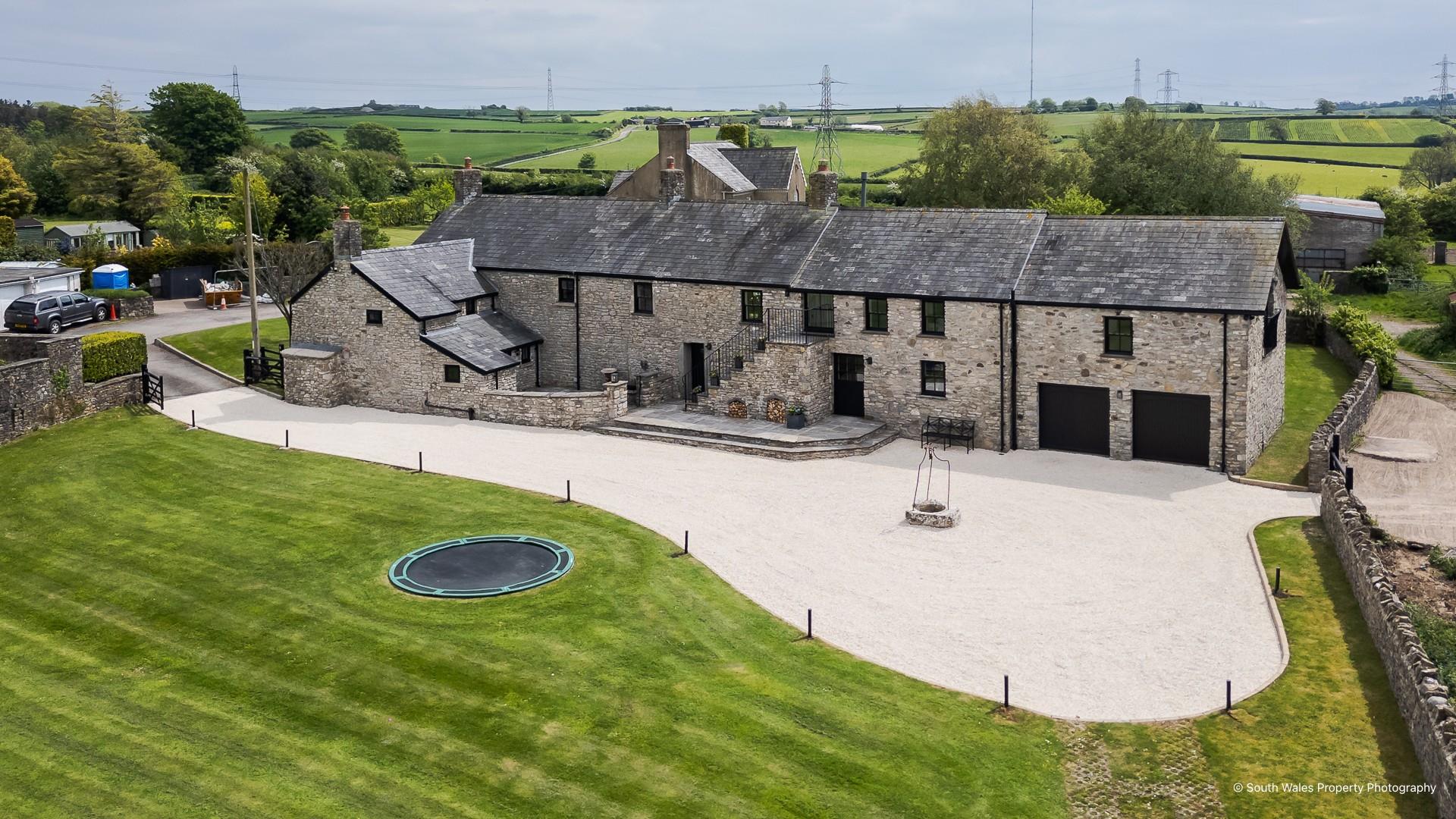 Prisk, Nr Cowbridge, Vale Of Glamorgan, CF71 7TJ